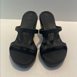 CROCS Cypress II Black Block Heel Sandals Women’s 9 Slip On Comfort Lightweight